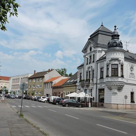 Olymp Penzion Komárno Exterior photo